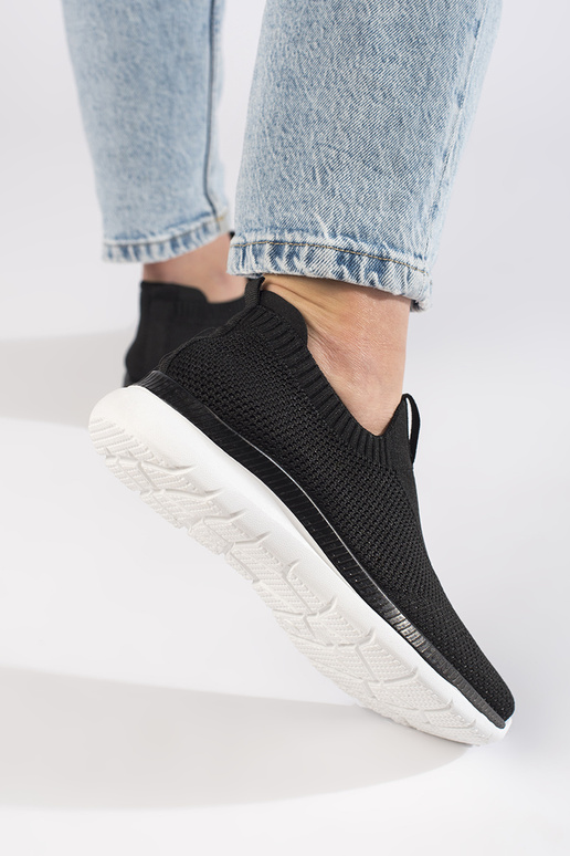 sieviešu apavi  Melnas krāsas sieviešu apavi  Melnas krāsas