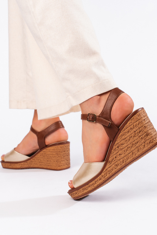 kurpes  Sergio Leone