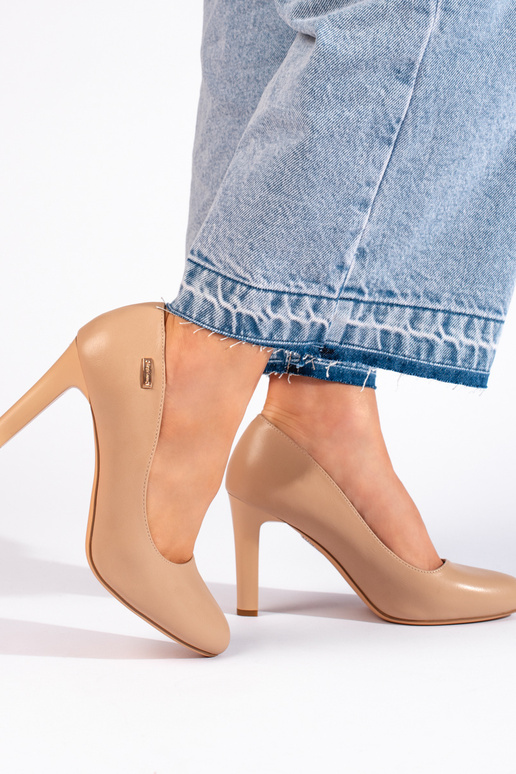 Klasiska modeļa smilšu krāsas...