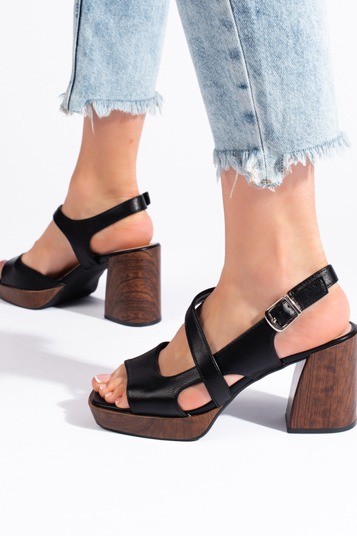 melnas krāsas kurpes  Sergio Leone