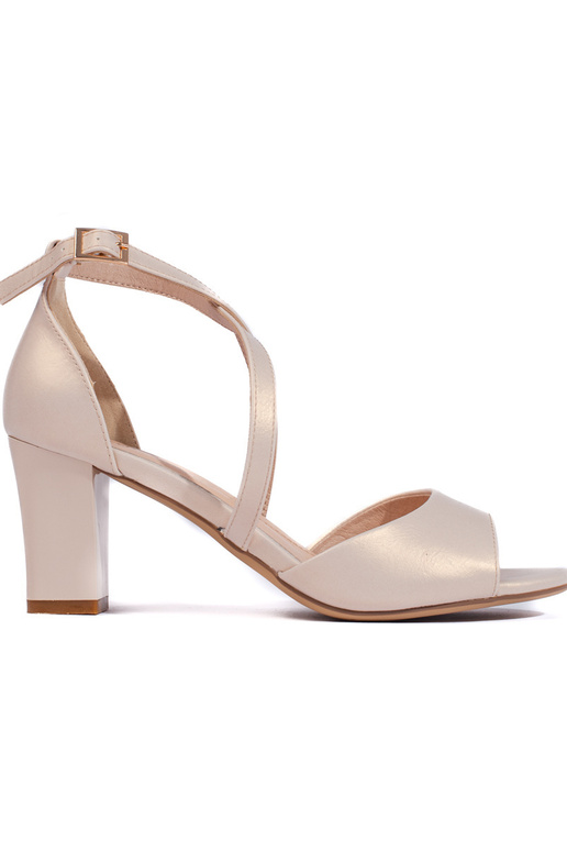 Eleganta stila  kurpes z paseczkami...