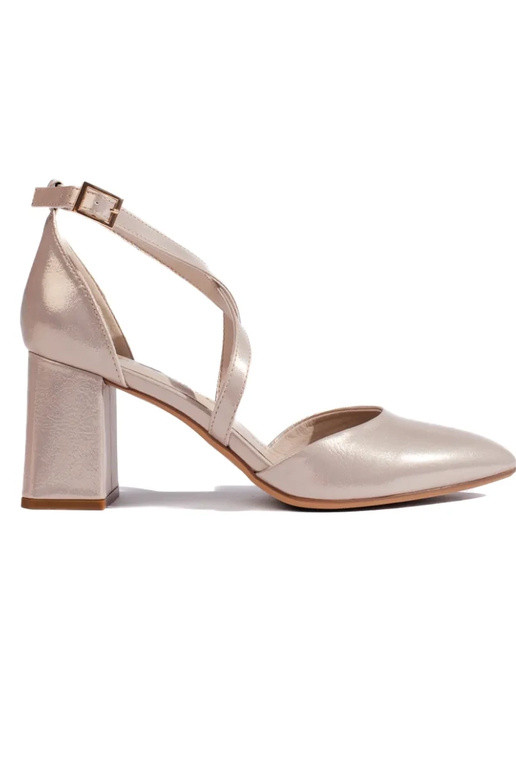 Zelta krāsas puszābaki Sergio Leone