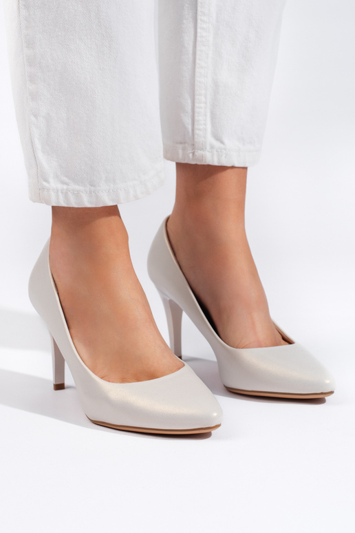 baltas krāsas puszābaki  Sergio Leone baltas krāsas puszābaki  Sergio Leone