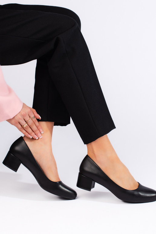 Eleganta stila Melnas krāsas... Eleganta stila Melnas krāsas...