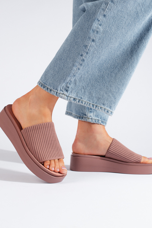 rozā krāsa čības rozā krāsa čības