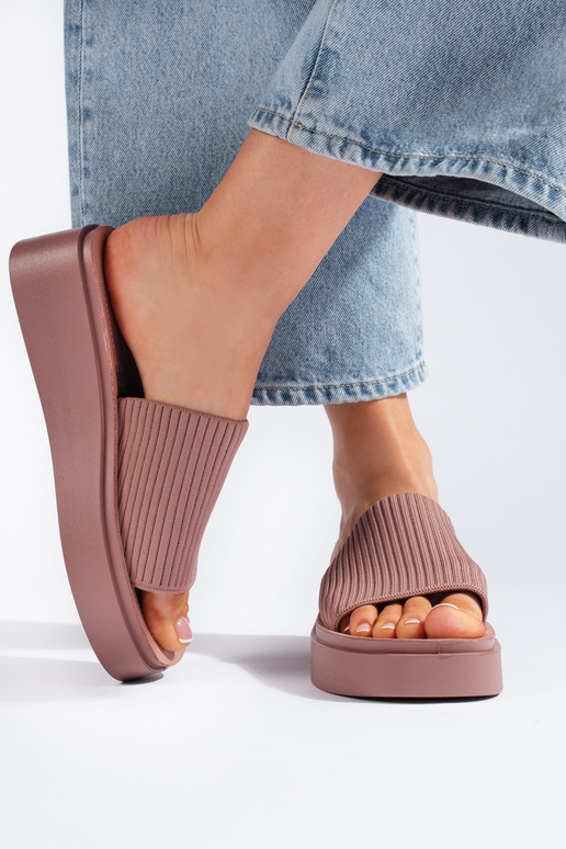 rozā krāsa čības rozā krāsa čības