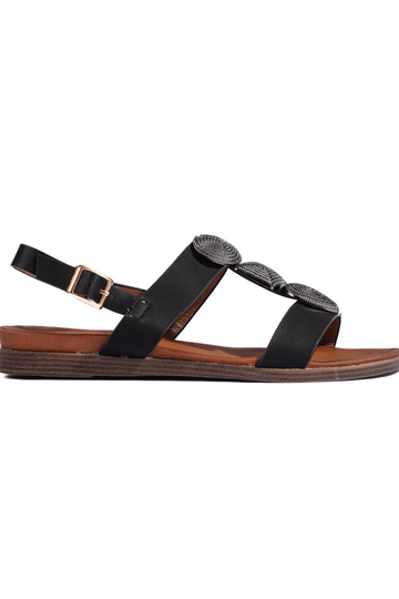 Melnas krāsas  kurpes