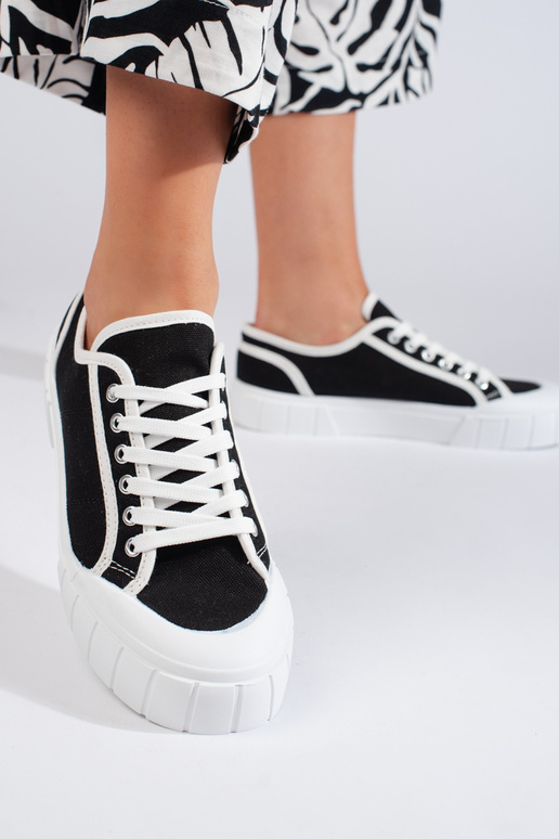 Sieviešu zābaki  Melnas krāsas Sieviešu zābaki  Melnas krāsas