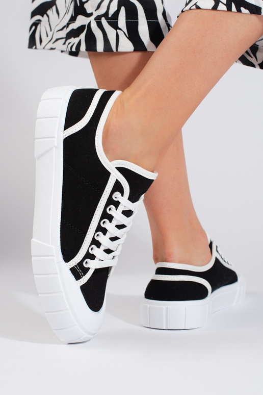 Sieviešu zābaki  Melnas krāsas Sieviešu zābaki  Melnas krāsas