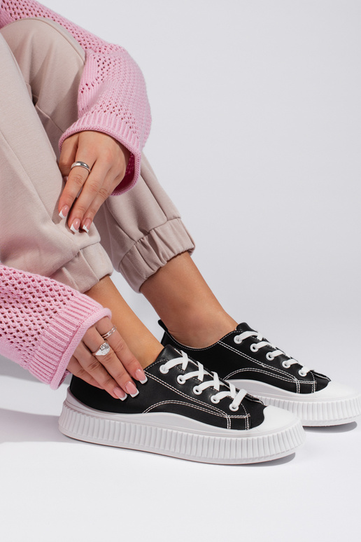 Melnas klasiska modeļa sieviešu kedas...