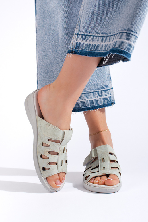 čības  pelēkas krāsas