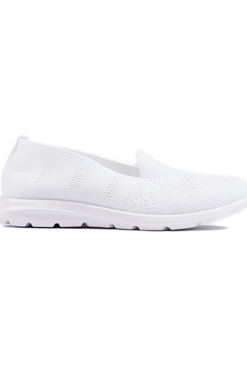 baltas krāsas  slip on