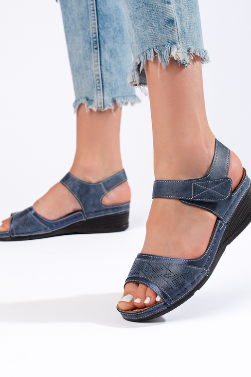 Zilas krāsas kurpes Zilas krāsas kurpes