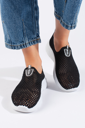 Melnas krāsas  sieviešu apavi 2