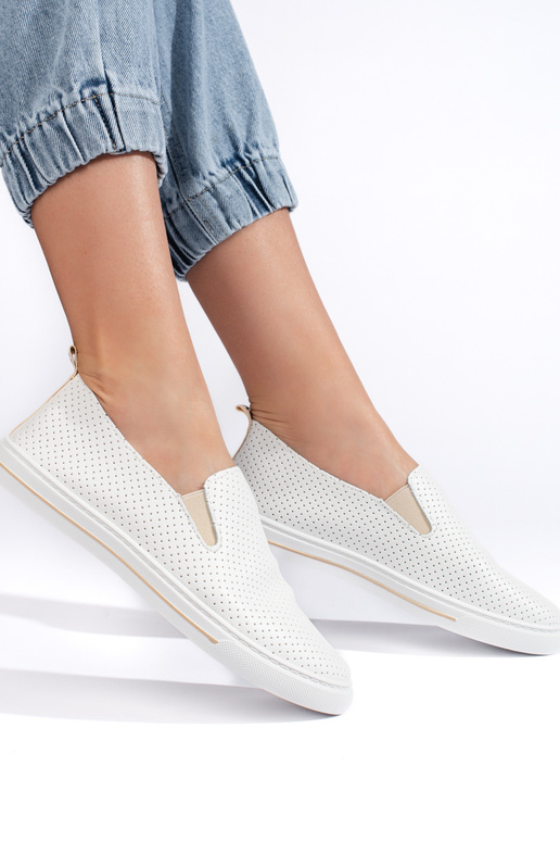 Sieviešu zābaki  balta krāsa