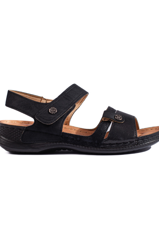 Melnas krāsas kurpes Melnas krāsas kurpes