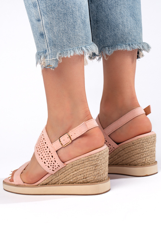 Rozā krāsas  kurpes