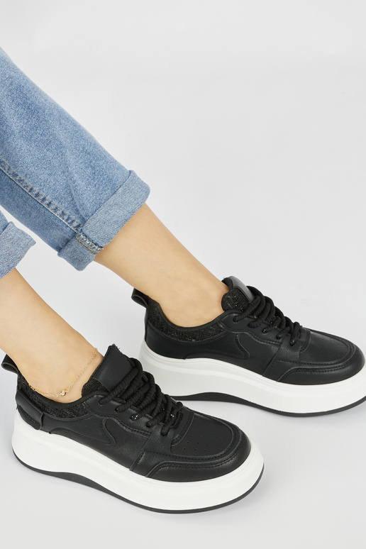 Sieviešu Melnas krāsas Sporta apavi... Sieviešu Melnas krāsas Sporta apavi...