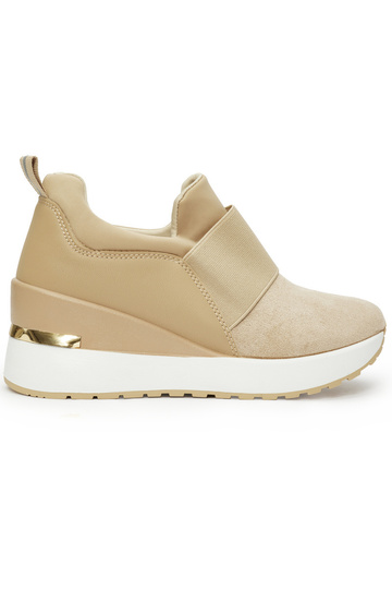 brūnas krāsas zamšādas...