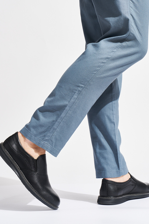 melnas krāsas kurpes Vīriešiem