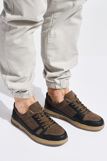 Melns-brūnas krāsas... 2