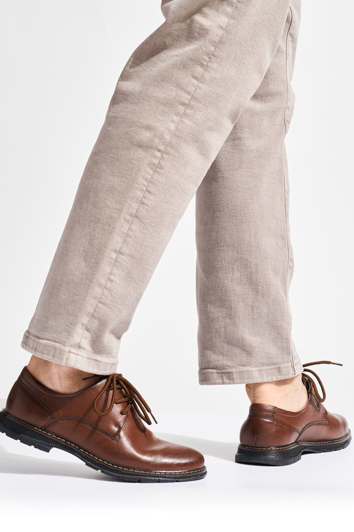 vīriešiem kurpes sasiets