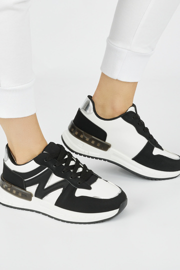 melnas krāsas ērti Apavi... 2