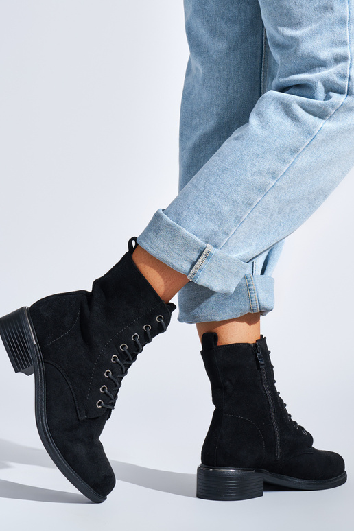 melnas krāsas sieviešu zābaki...