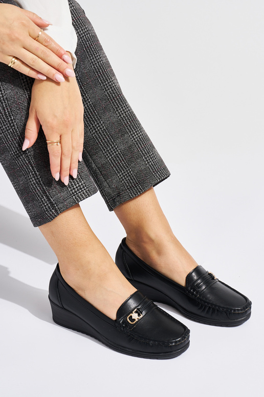 melnas krāsas sieviešu mokasīni ar...