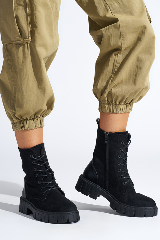 melnas krāsas mežģīņots sieviešu zābaki