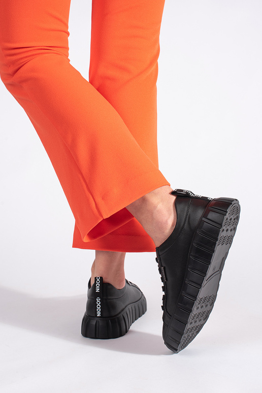 melnas krāsas āda pólApavi ar platformu