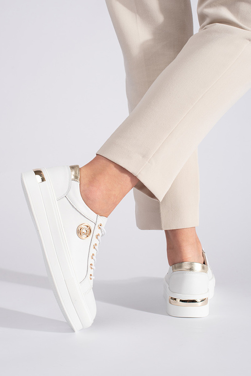 baltas krāsas āda Sporta apavi uz...