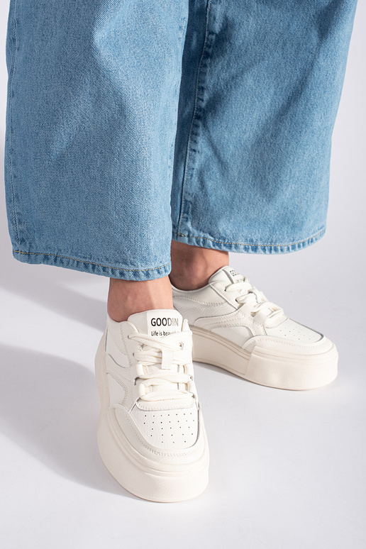 Baltas klasiska modeļa sieviešu kedas...