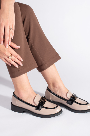 smilšu krāsas lakots... 2