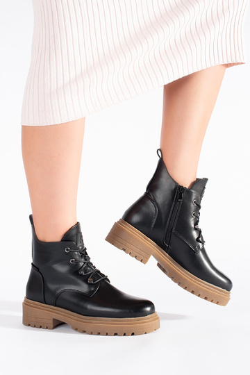 melnas krāsas sasiets... 2