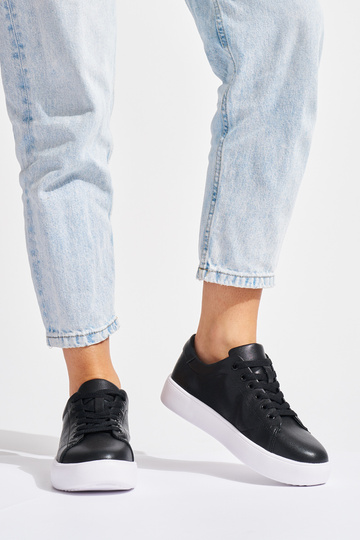 Āda Melnas krāsas sasiets... 2