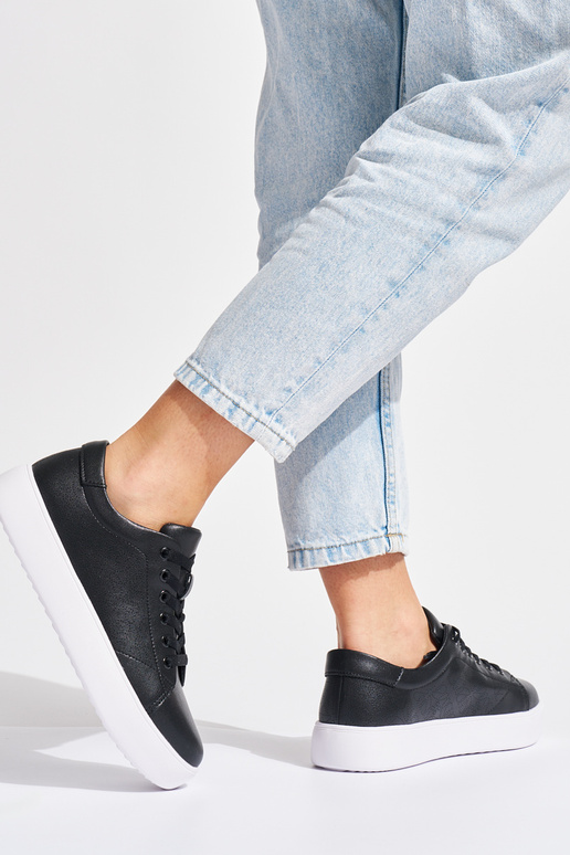 Āda Melnas krāsas sasiets Sieviešu... Āda Melnas krāsas sasiets Sieviešu...