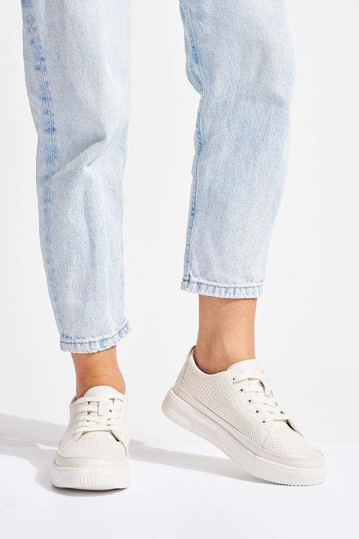 Āda ažūra kurpes balta krāsa Sergio... Āda ažūra kurpes balta krāsa Sergio...