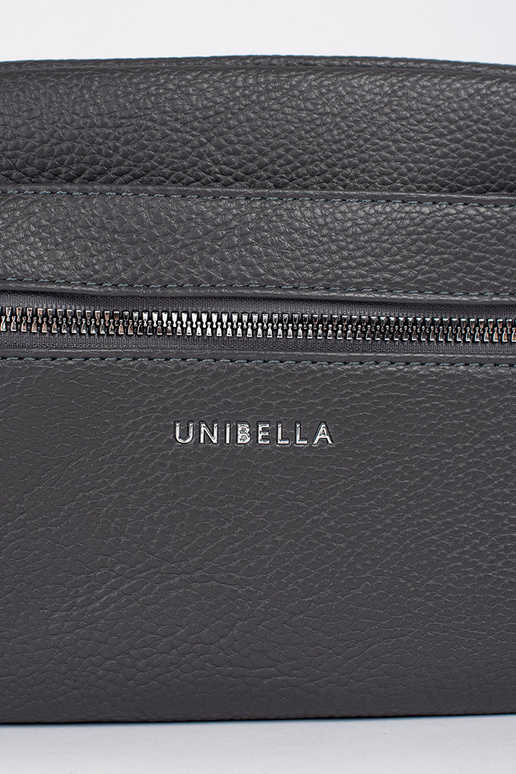 Tā irz pelēks eleganta rokassomiņa uz...