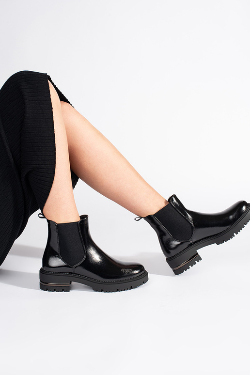 Laque sieviešu zābaki ar platformu... Laque sieviešu zābaki ar platformu...