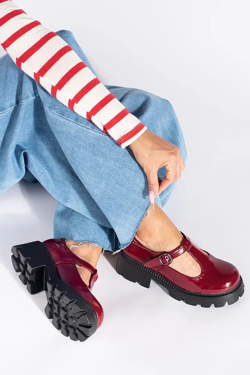 bordo krāsas lakots Sieviešu zābaki...