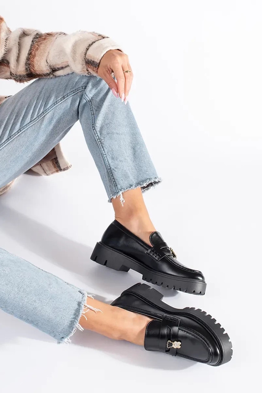 melnas krāsas Sieviešu mokasīni ar... melnas krāsas Sieviešu mokasīni ar...