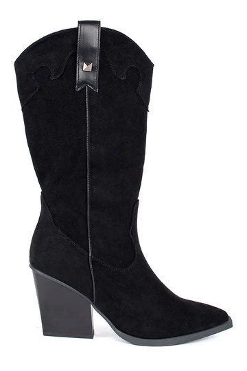 melnas krāsas zamšādas...