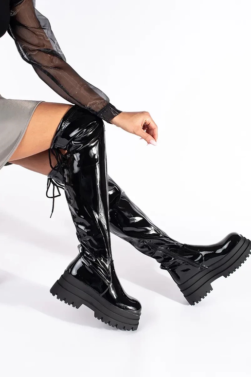 melnas krāsas lakots musketieri ar... melnas krāsas lakots musketieri ar...