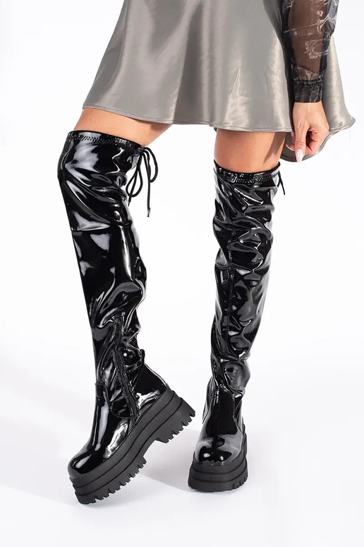 melnas krāsas lakots musketieri ar... melnas krāsas lakots musketieri ar...