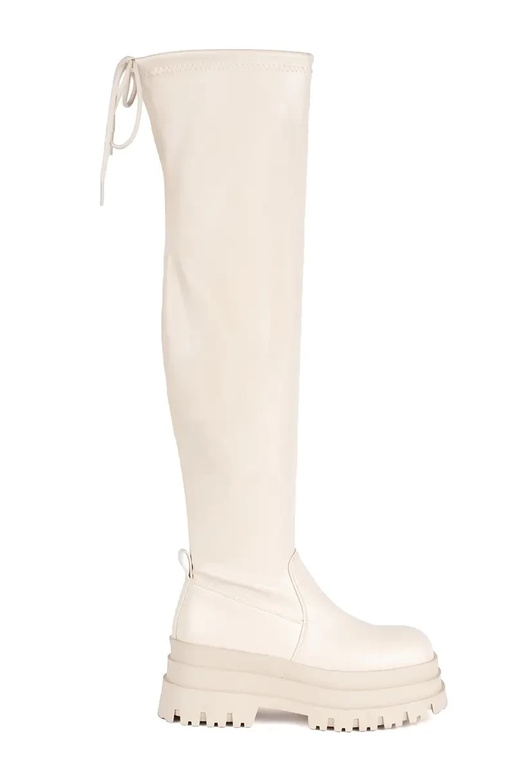 ziloņkaula krāsas musketieri ar...