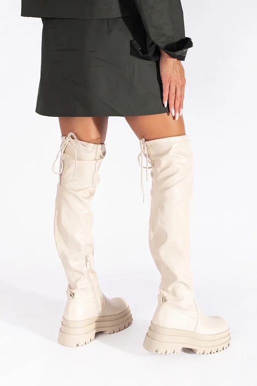 ziloņkaula krāsas musketieri ar...