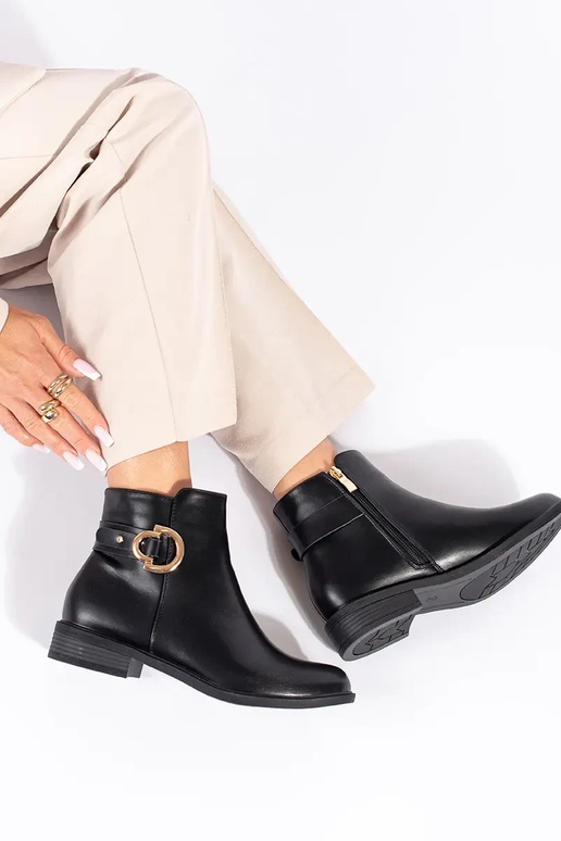 melnas klasiskas sieviešu kurpes