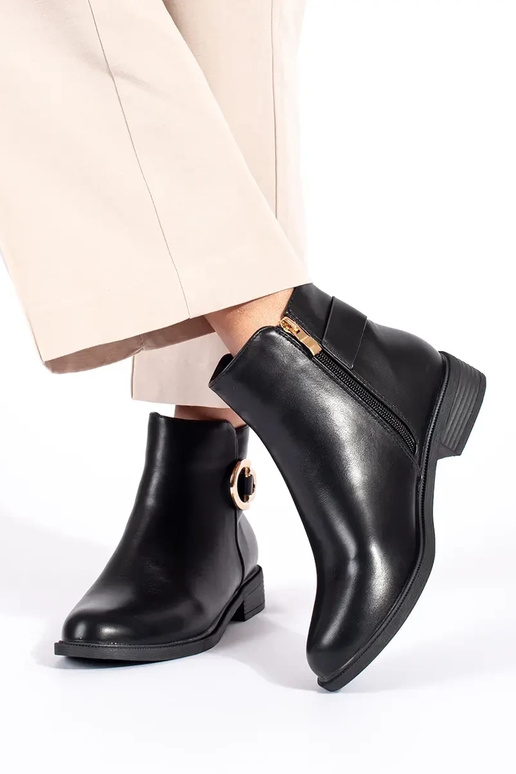 melnas klasiskas sieviešu kurpes