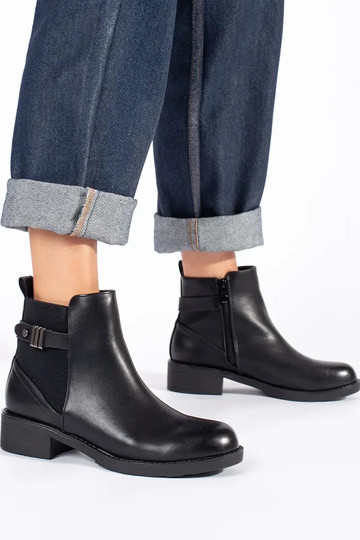 melnas Sieviešu kurpes uz... 2